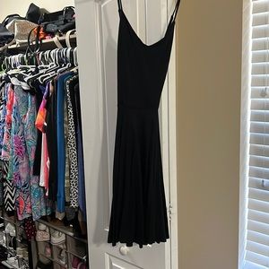 Women’s Forever 21 black dress